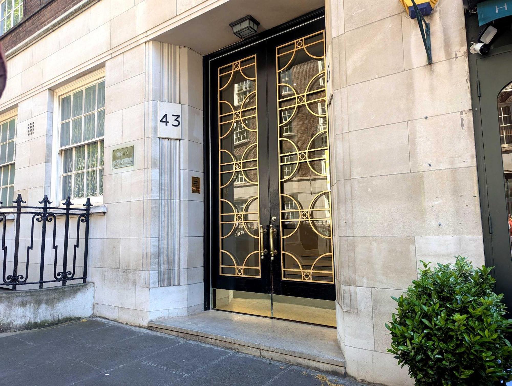 Estatesmen Knightsbridge London