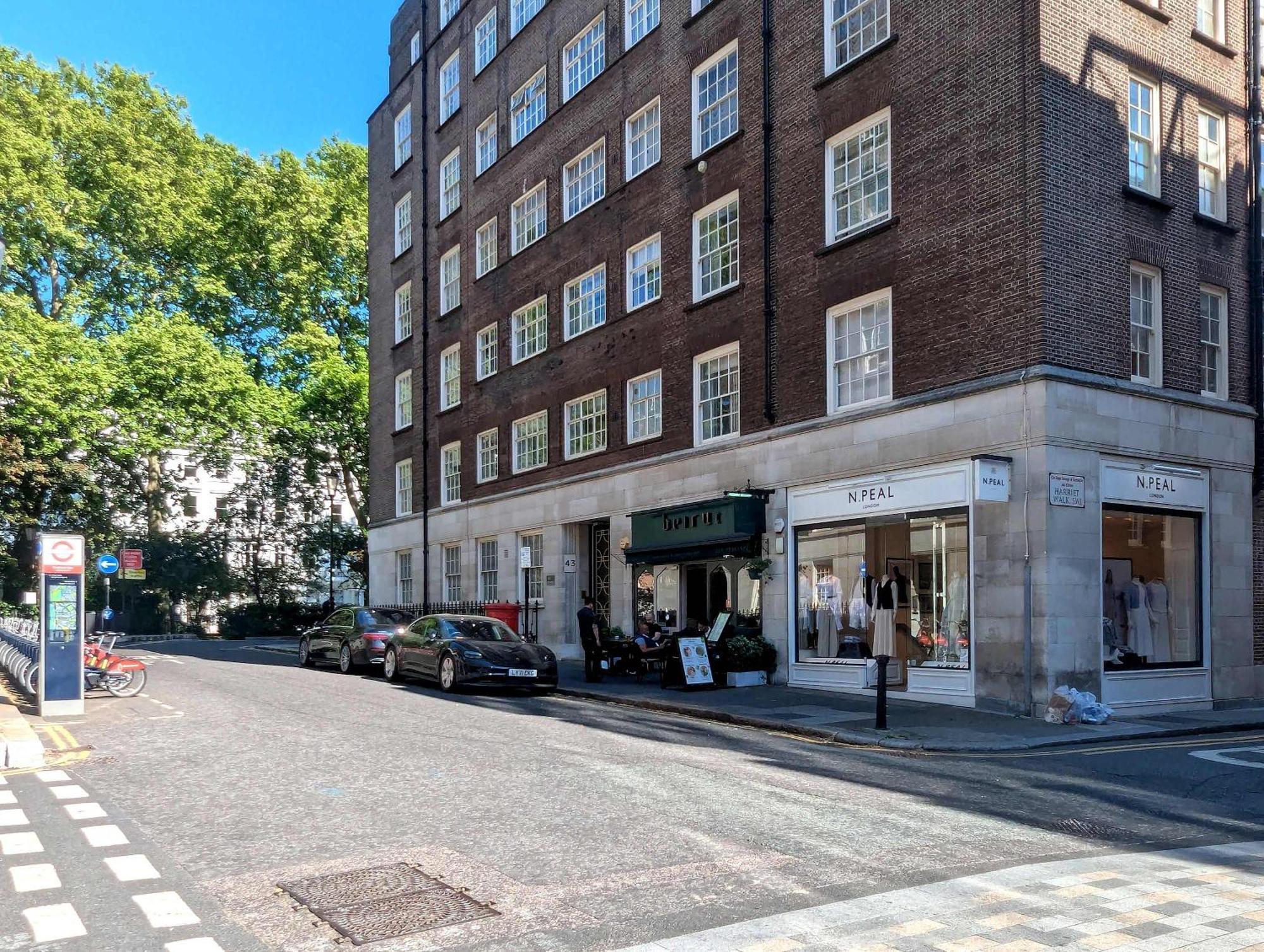 Estatesmen Knightsbridge London